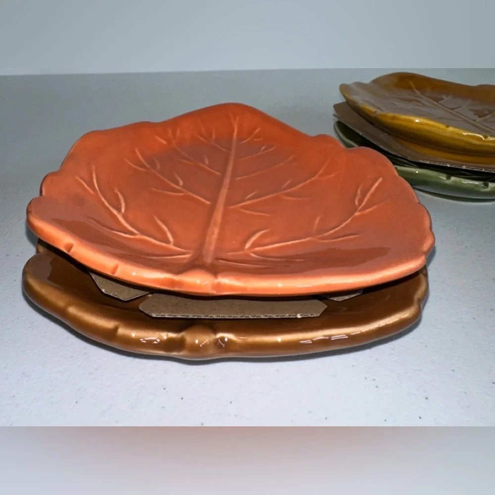 Barbara Eigen Crate & Barrel Leaf Shaped Appetizer Set of 4 Different Co…
